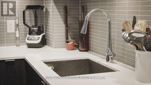 414 - 100 Eagle Rock Way, Vaughan, ON - Indoor