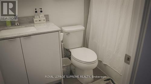 414 - 100 Eagle Rock Way, Vaughan, ON - Indoor Photo Showing Bathroom