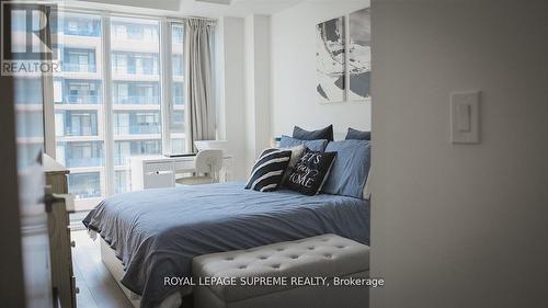 414 - 100 Eagle Rock Way, Vaughan, ON - Indoor Photo Showing Bedroom