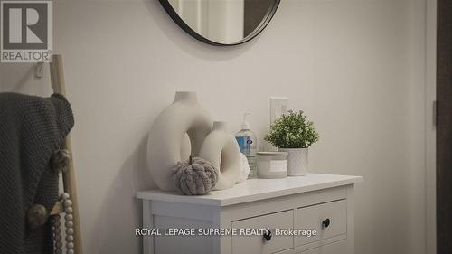 414 - 100 Eagle Rock Way, Vaughan, ON - Indoor Photo Showing Other Room