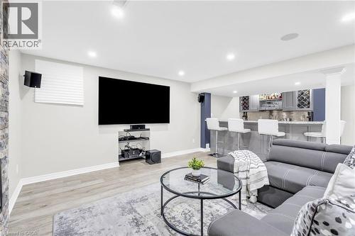 879 Etherington Way, Milton, ON - Indoor Photo Showing Living Room