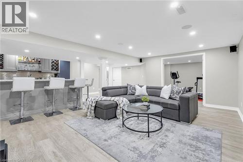 879 Etherington Way, Milton, ON - Indoor Photo Showing Living Room