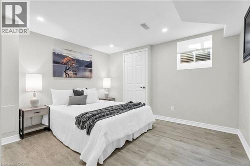 879 Etherington Way, Milton, ON - Indoor Photo Showing Bedroom