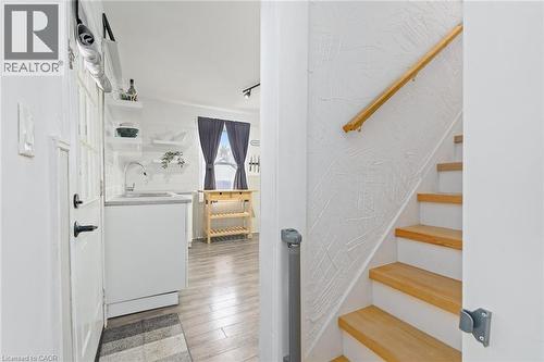 88 Graham Avenue N, Hamilton, ON - Indoor Photo Showing Other Room