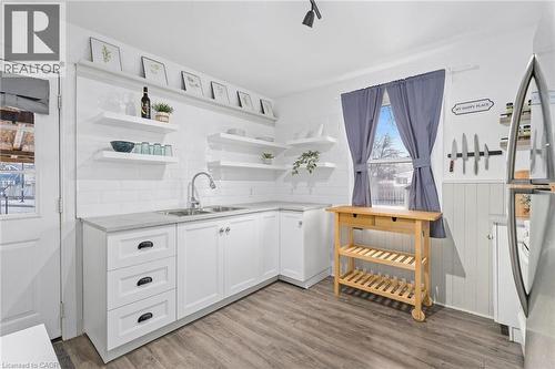 88 Graham Avenue N, Hamilton, ON - Indoor