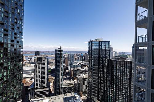 View - 4105-1245 Rue De Bleury, Montréal (Ville-Marie), QC - Outdoor With Balcony