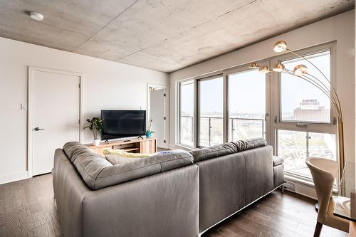 Salon - 1861-101 Rue Peel, Montréal (Le Sud-Ouest), QC - Indoor Photo Showing Living Room