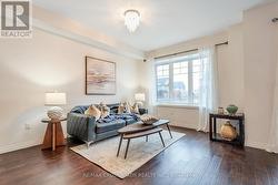 4 NEAR LANE  Hamilton, ON L9G 0H2