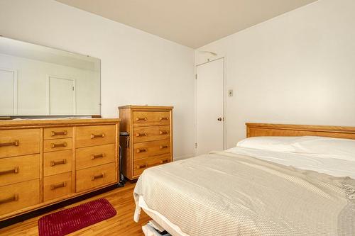 Chambre à coucher - 465 Rue Bourbeau, Granby, QC - Indoor Photo Showing Bedroom