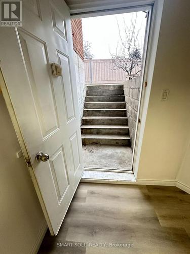 4211 Murray Hill Crescent, Mississauga, ON - Indoor Photo Showing Other Room