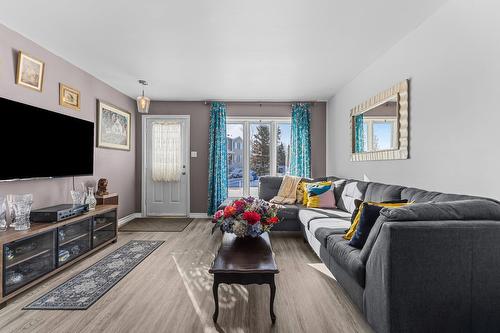 Living room - 90 Rue Du Golf, Lavaltrie, QC 