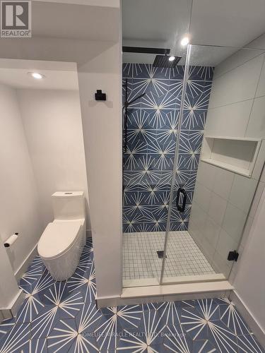 2064 Millway Gate, Mississauga, ON - Indoor Photo Showing Bathroom