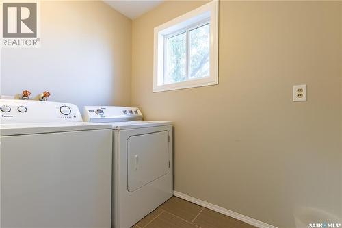 110 Main Street, Dalmeny, SK - Indoor Photo Showing Laundry Room