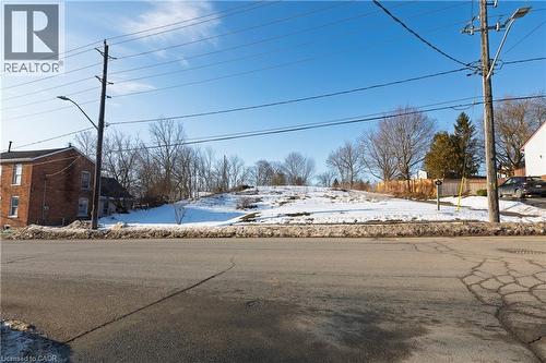 75 King Street E, Ingersoll, ON 