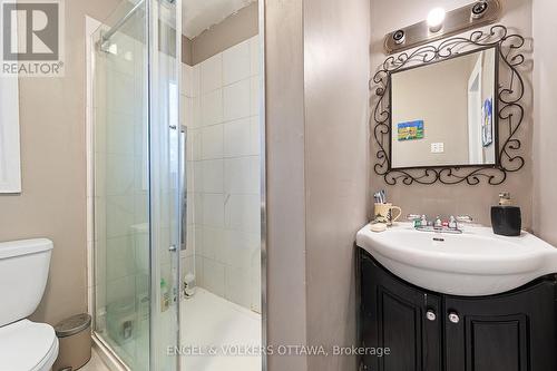 176 Arlington Avenue, Ottawa, ON - Indoor Photo Showing Bathroom