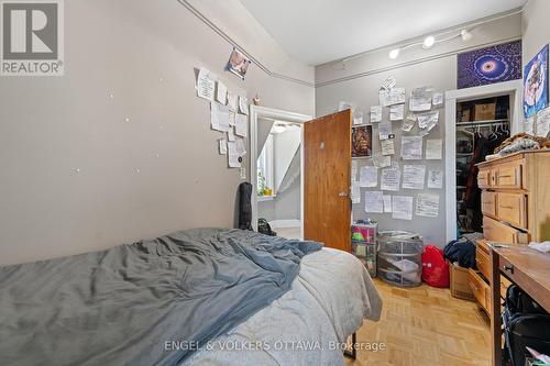 176 Arlington Avenue, Ottawa, ON - Indoor Photo Showing Bedroom