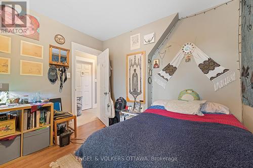 176 Arlington Avenue, Ottawa, ON - Indoor Photo Showing Bedroom