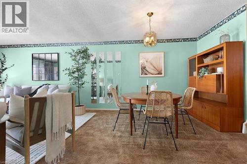 126 Garden Crescent, Hamilton, ON - Indoor Photo Showing Dining Room