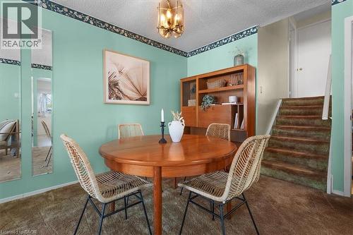 126 Garden Crescent, Hamilton, ON - Indoor Photo Showing Dining Room