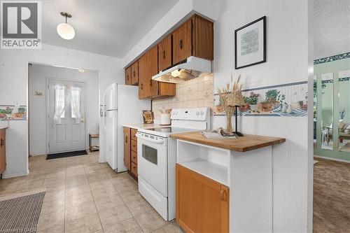 126 Garden Crescent, Hamilton, ON - Indoor Photo Showing Kitchen