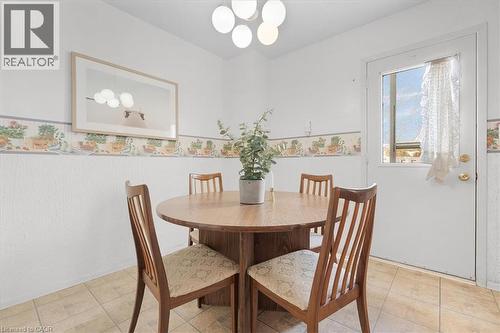 126 Garden Crescent, Hamilton, ON - Indoor Photo Showing Dining Room