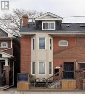 MAIN - 371 WOODBINE AVENUE  Toronto, ON M4L 3P7
