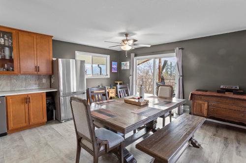 231 9Th Avenue, Creston, BC - Indoor Photo Showing Dining Room