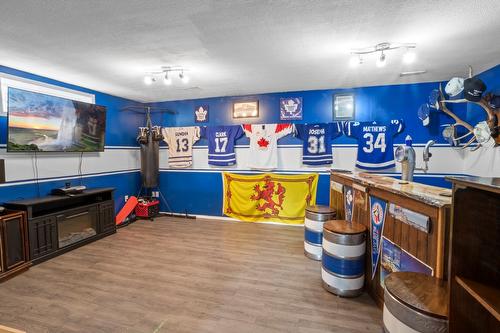 231 9Th Avenue, Creston, BC - Indoor