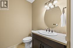 Main level bathroom - 