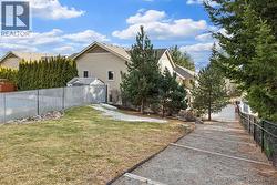 Grassy area behind unit - 