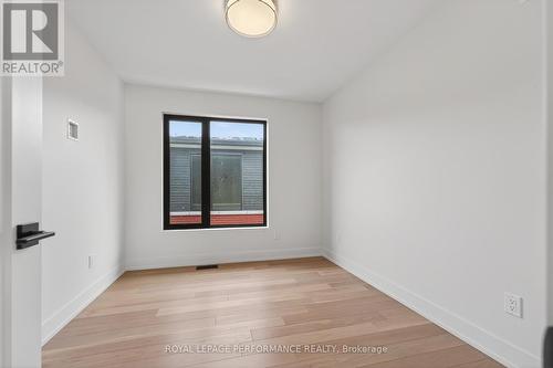 306 Selby Avenue, Ottawa, ON - Indoor Photo Showing Other Room