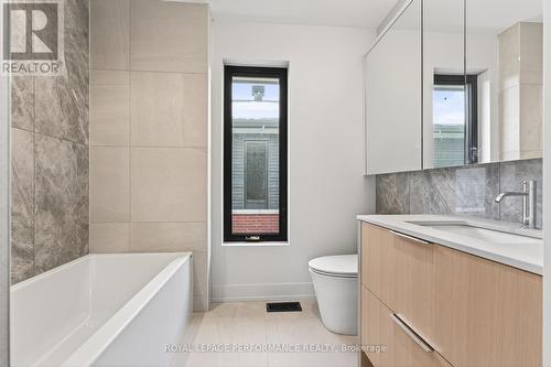 306 Selby Avenue, Ottawa, ON - Indoor Photo Showing Bathroom
