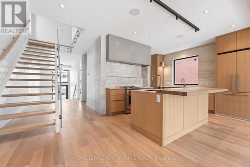 306 Selby Avenue, Ottawa, ON - Indoor Photo Showing Kitchen