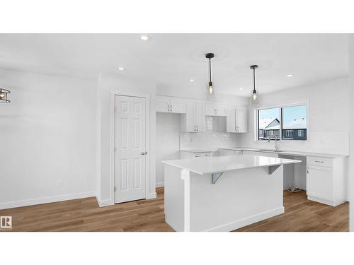 115 Nerine Cr, St. Albert, AB - Indoor Photo Showing Kitchen With Upgraded Kitchen