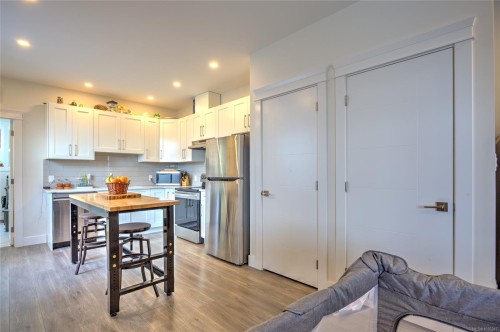 1218 Viewtop Rd, Duncan, BC 