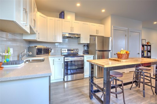 1218 Viewtop Rd, Duncan, BC 