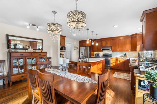 966 313Th Drive, Kimberley, BC - Indoor Photo Showing Dining Room
