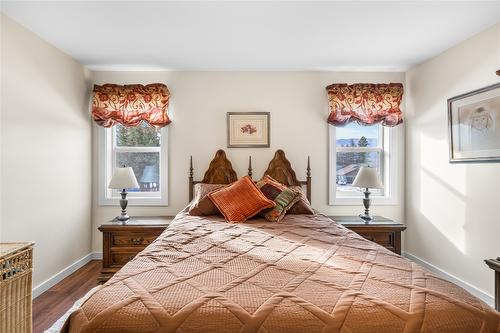 966 313Th Drive, Kimberley, BC - Indoor Photo Showing Bedroom