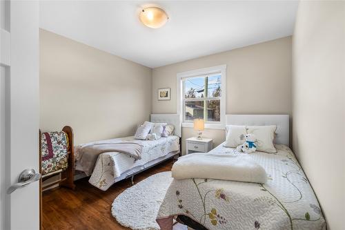966 313Th Drive, Kimberley, BC - Indoor Photo Showing Bedroom