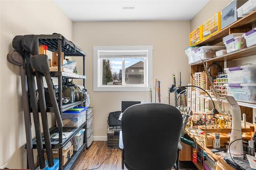 966 313Th Drive, Kimberley, BC - Indoor Photo Showing Office