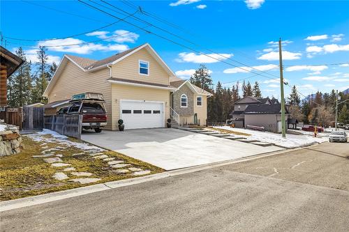 966 313Th Drive, Kimberley, BC - Outdoor