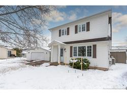 135 Morningside DR  Moncton, NB E1G 1Z2