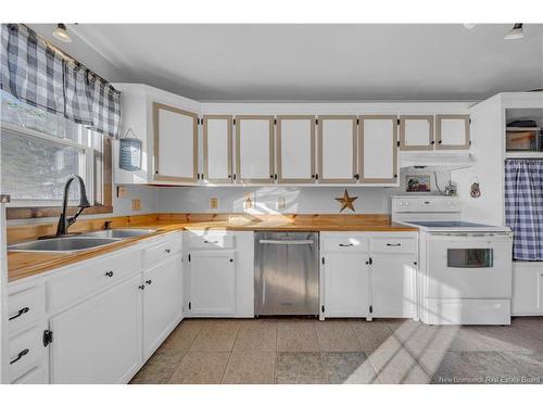 471 Cedar Camp Rd, Waterford, NB 