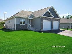 34 Leavery ST  Fredericton, NB E3G 5V6