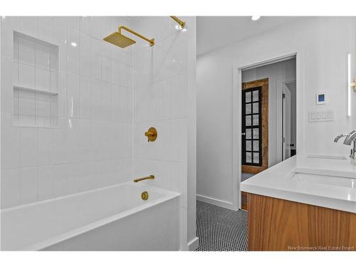 520 Aberdeen St, Fredericton, NB 