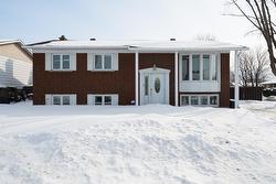 360 Rue Proteau  Saint-Eustache, QC J7P 4Z6