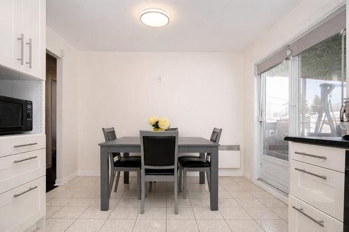 Dining room - 360 Rue Proteau, Saint-Eustache, QC - Indoor Photo Showing Dining Room