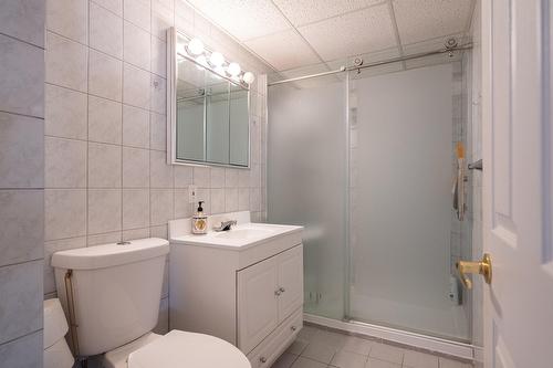 Bathroom - 360 Rue Proteau, Saint-Eustache, QC - Indoor Photo Showing Bathroom