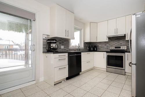 Kitchen - 360 Rue Proteau, Saint-Eustache, QC - Indoor Photo Showing Kitchen