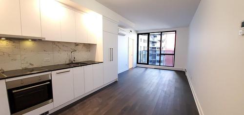 Intérieur - 1015-1 Boul. De Maisonneuve O., Montréal (Ville-Marie), QC 